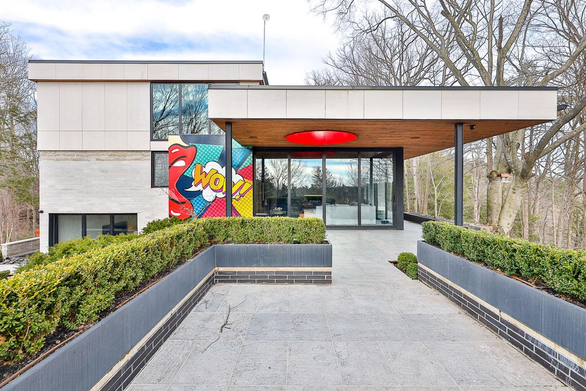 Artful Contemporary Home Offre une tranquillité boisée près de Toronto