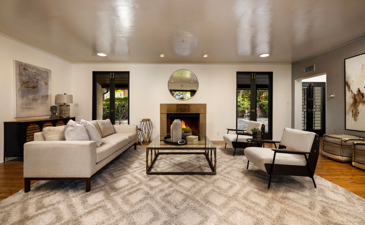 Hedgerow Home incarne le charme d'un quartier californien