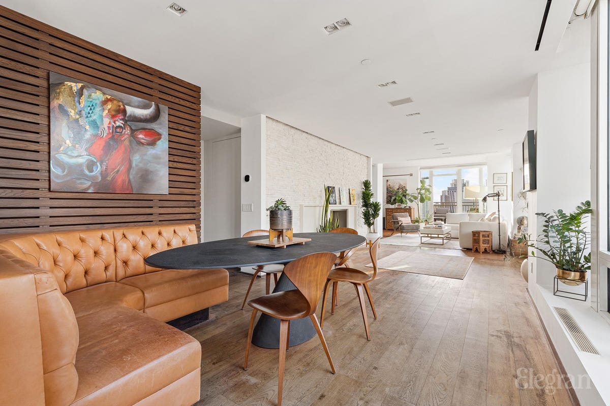 Élevez-vous au-dessus de Manhattan dans cet appartement boutique Penthouse