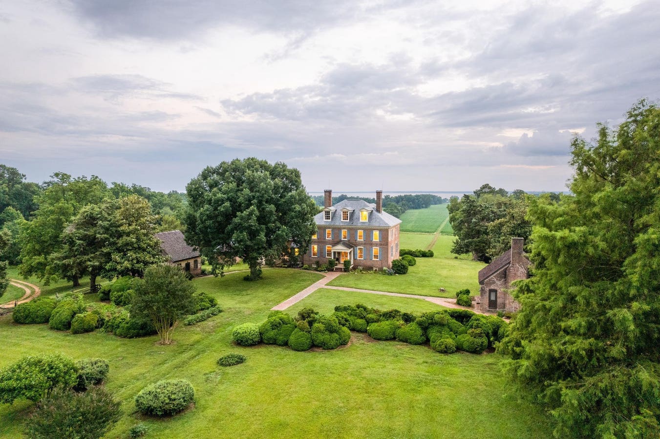 Un manoir de 30 millions de dollars dans le Maryland a été construit des décennies avant l'Amérique