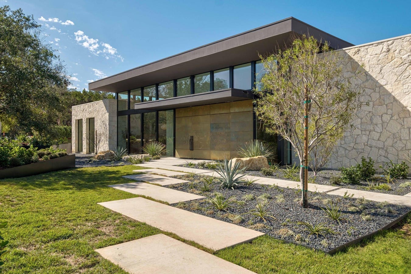 Un quintette de maisons fermées près d'Austin est une particularité architecturale