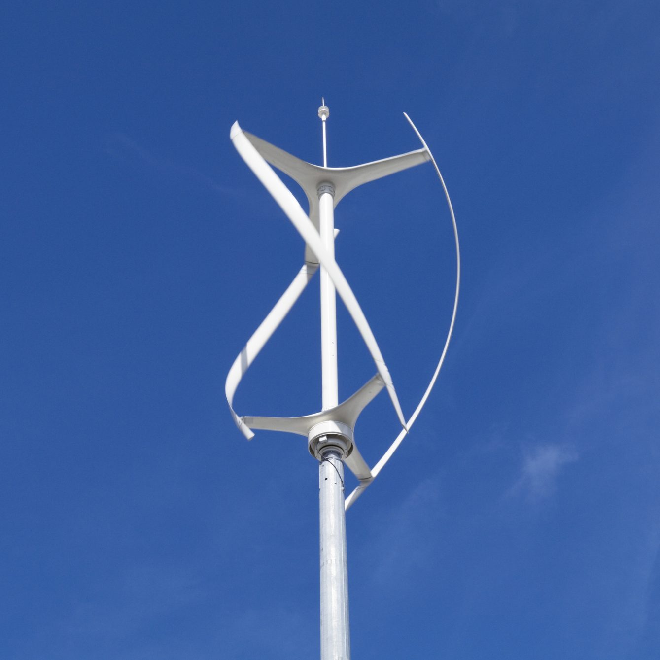 Vertical Axis Wind Turbine
