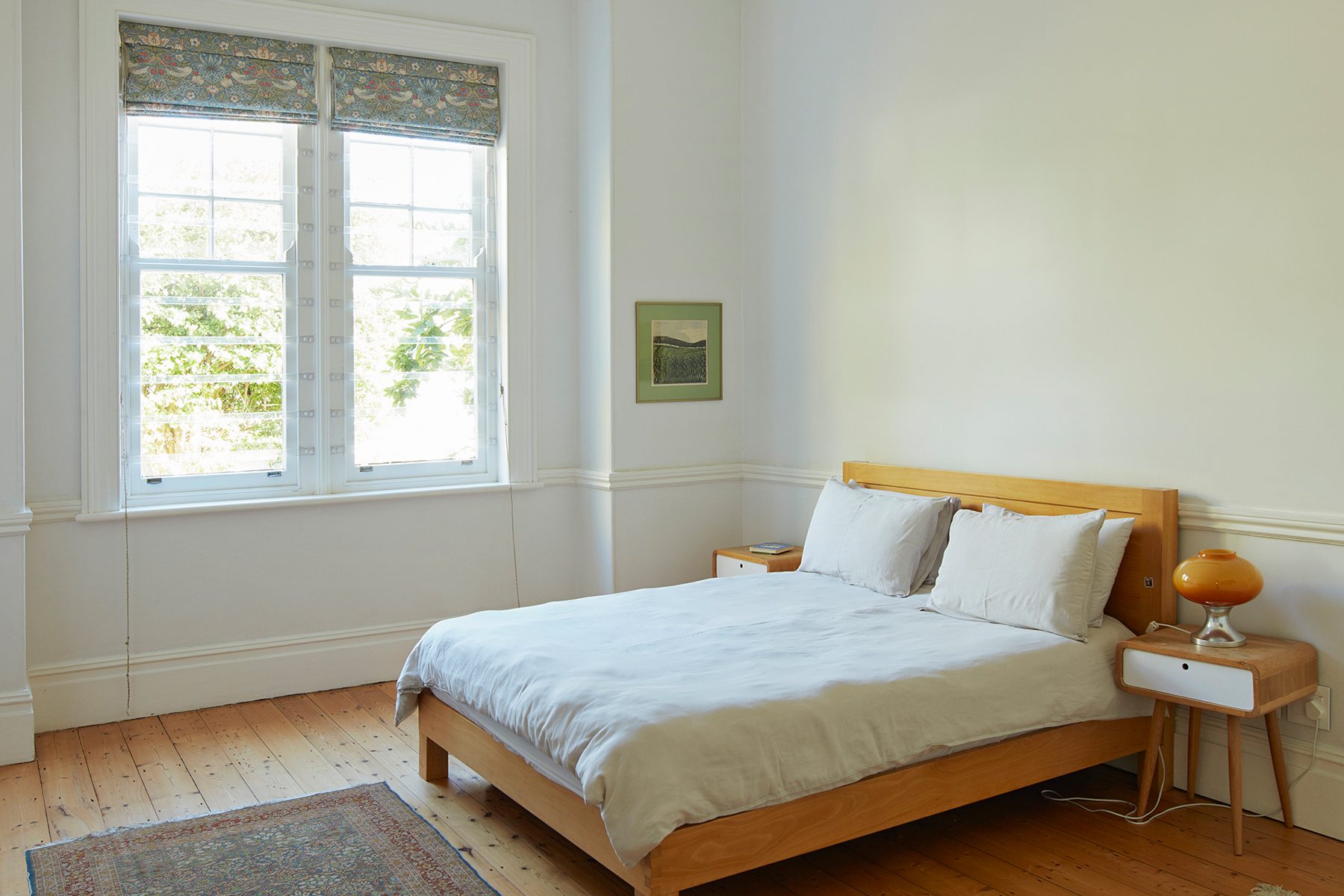 Things to Consider When You Put a Bed in Front of a Window