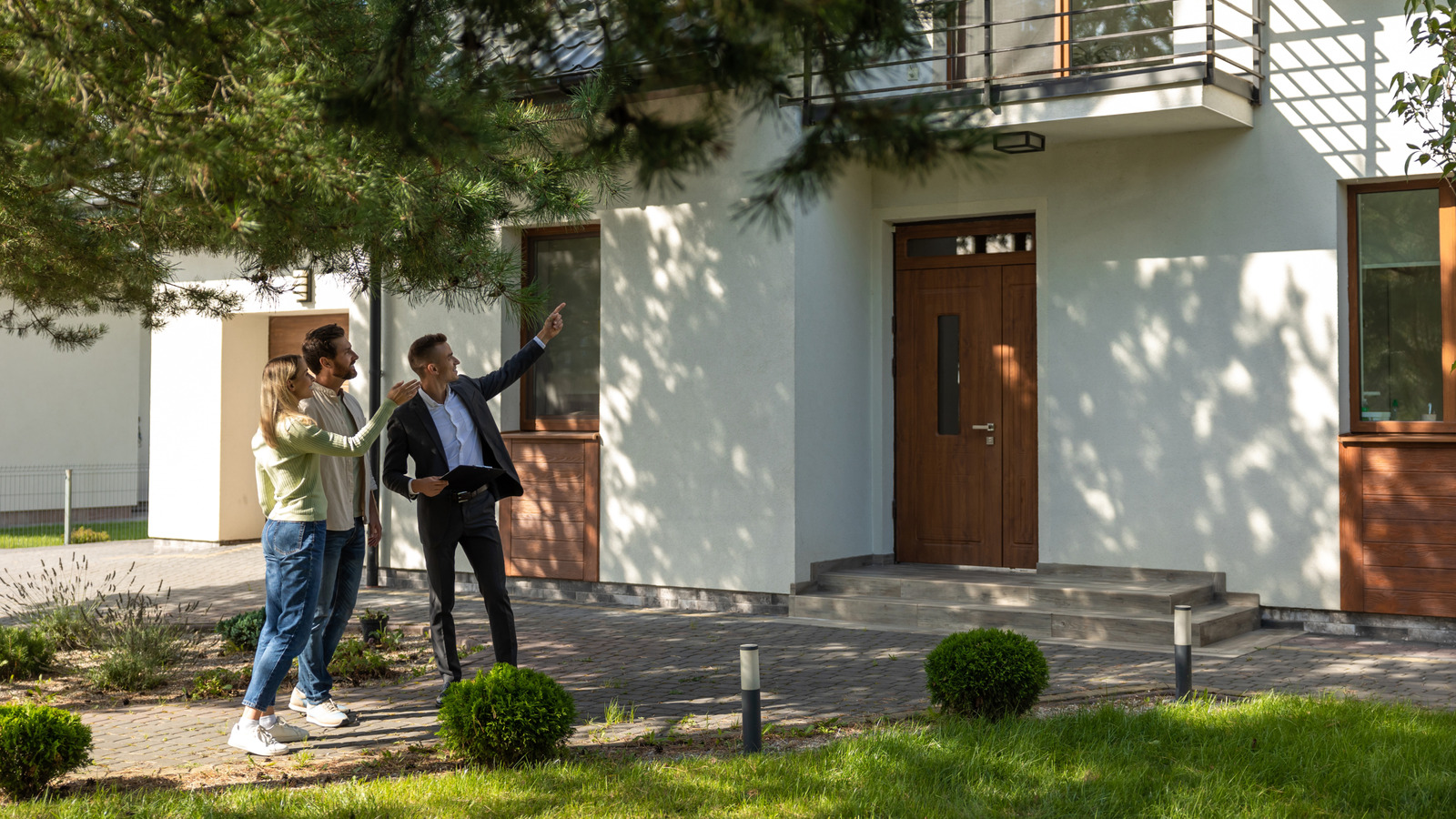 L'erreur courante qui rend votre maison dépassée et tuant l'attrait du trottoir