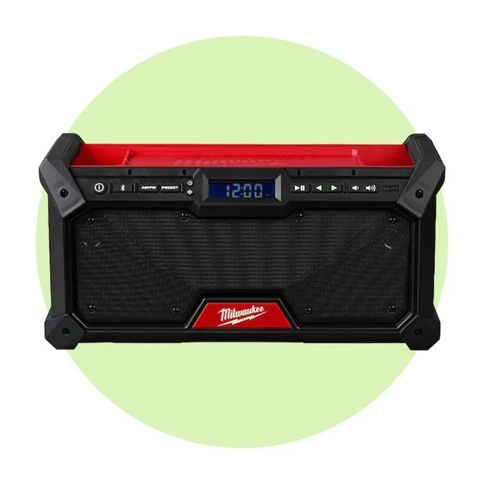 The Home Depot Tool Savings Radio de chantier sans fil Milwaukee M18 18 V via Homedepot.com