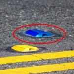 If You Notice Blue Reflectors on the Road, Here’s What They’re Telling You