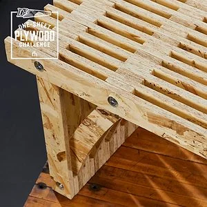 One Sheet Plywood Challenge 2026 Gros plan d'une table basse en contreplaqué