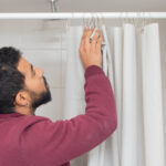 Quelle est la durée de vie moyenne d’une doublure de rideau de douche en plastique ?